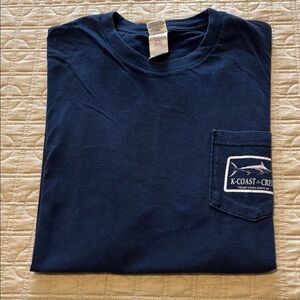 K-Coast & Crew men’s XL shortsleeved navy blue tee shirt